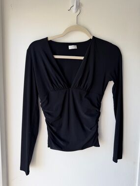 Aritzia Wilfred Admire Longsleeve